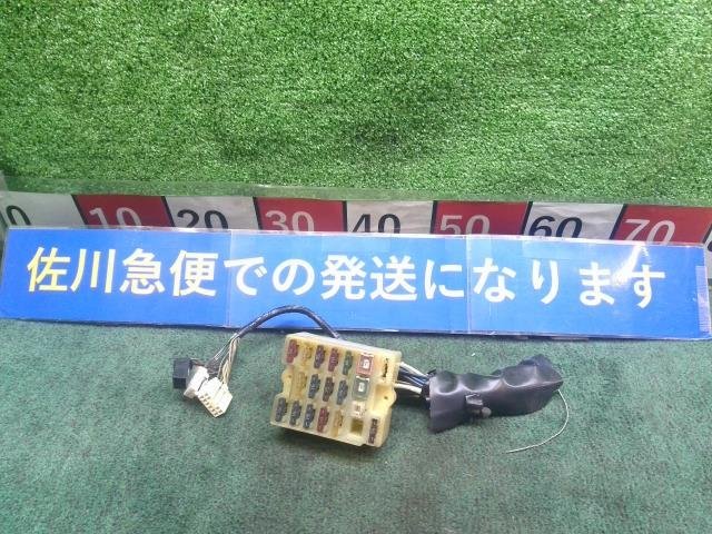 トヨタ ランドクルーザー ランクル HDJ81V 80系 後期 室内ヒューズボックス 運転席側 ボックス ヒューズ ハーネス付 現状販売 中古_画像1