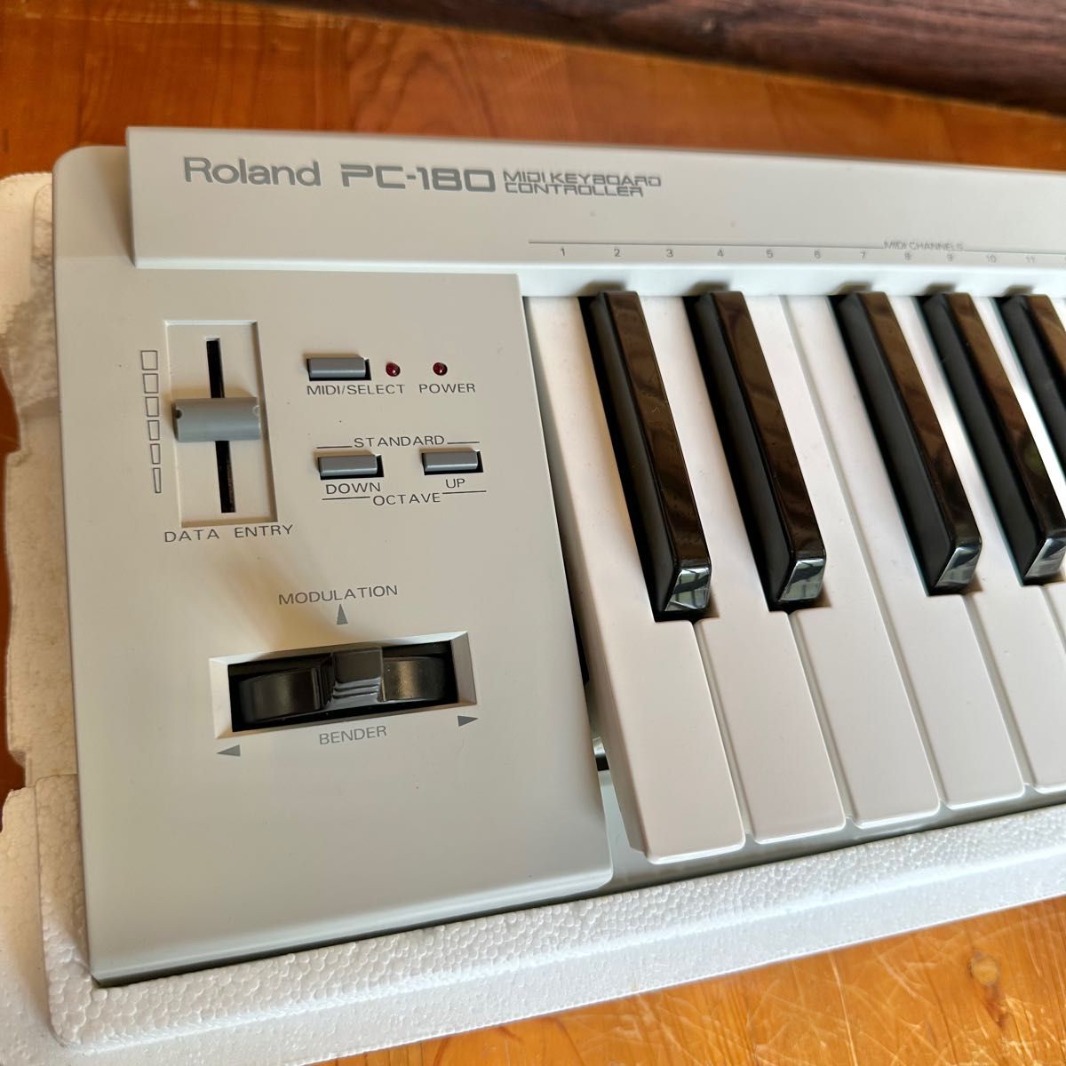 Roland】MIDIキーボード・コントローラー/A-49-WH | 静岡県浜松