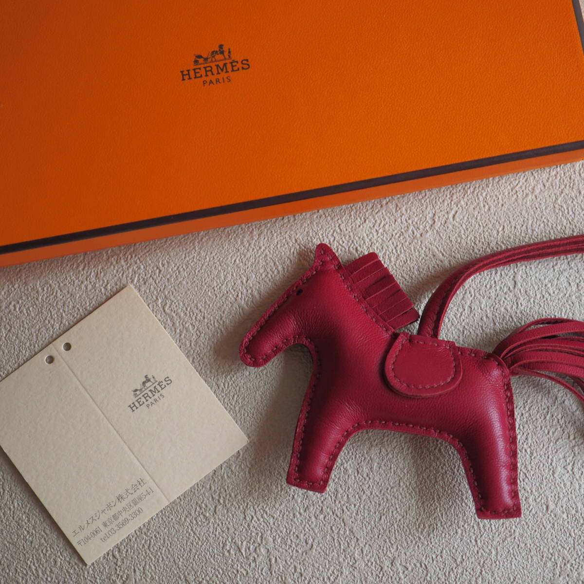 未使用極美品 エルメス HERMES ロデオ PM キーホルダー ルビー 未使用極美品 エルメス HERMES ロデオ PM キーホルダー ルビー