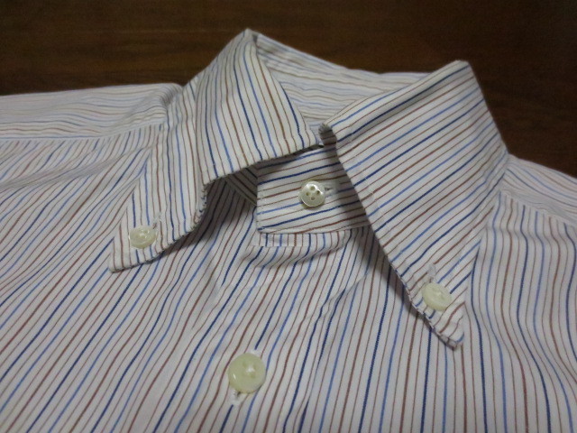ＴＯＭＯＲＲＯＷＬＡＮＤ　トゥモローランド　半袖　コットンストライプ柄　ボタンダウンシャツ　Ｍ　白系など　日本製_画像6