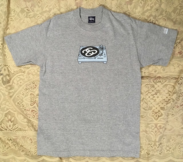 古着 美品 STUSSY ステューシー Tシャツ size M 紺タグ made in USA グレイ アメリカ製 DJ レコード プレーヤー 旧タグの画像3