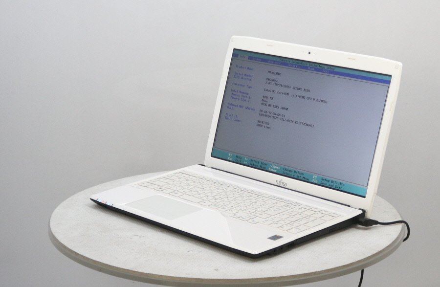 FUJITSU FMVA53RWG LIFEBOOK AH53/R Core i7 4702MQ 2.20GHz 4GB 【CH