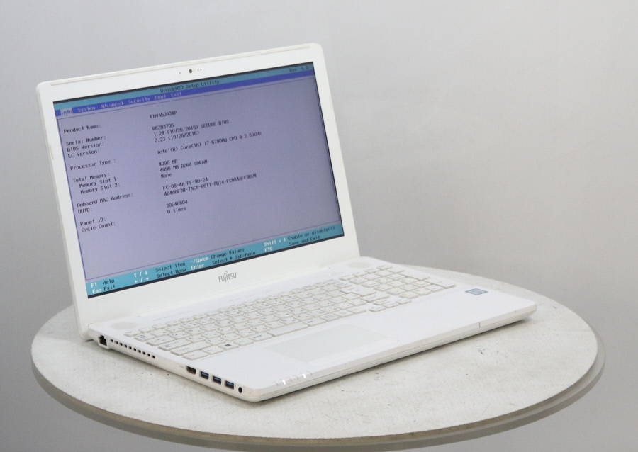 FUJITSU FMVA50A3WP LIFEBOOK AH50/A3 Core i7 6700HQ 2.60GHz 4GB
