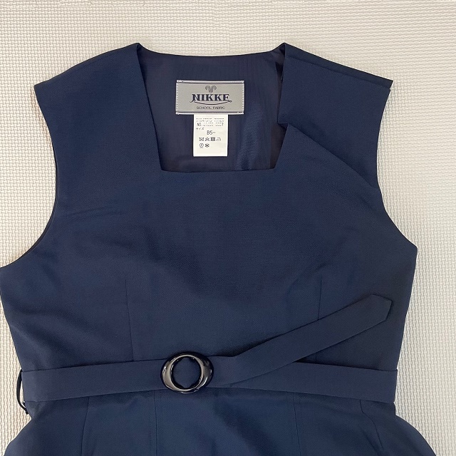 女子学生服 ジャンパースカート 学校指定製品 夏服 B5 未使用 女子学生服 ジャンパースカート 学校指定製品 夏服 B5 未使用