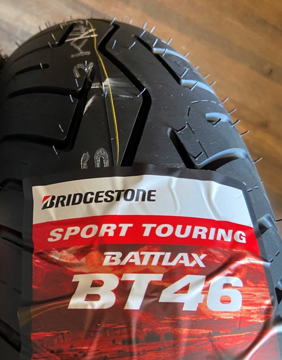 ☆片輪のみ 未使用新品 BATTLAX BT46 正規新製品 ブリヂストン BT-46 130/70-17 62H リア用 片側のみ Z250SL NINJA250S　D－トラッカーに_画像1