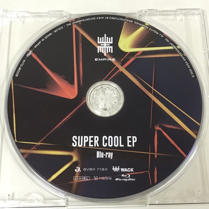 SUPER COOL EP (初回生産限定) avex trax WACK EMPiRE カセット+Blu-ray_画像4