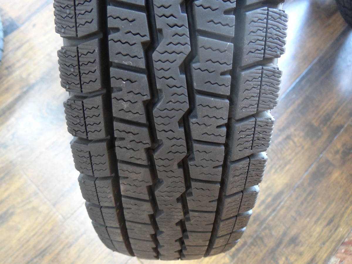 145/80R12 80/78N 軽トラ 等 LVF 3.5-12+43 4H100 2021年製 バリ溝 ダンロップ ウィンターマックス SV01 12インチ スタッドレス 4本セット_画像7