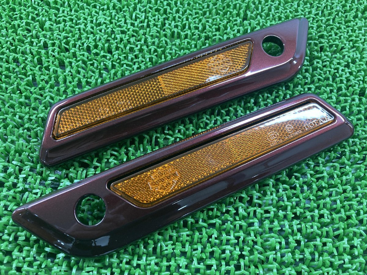 FLTRXS1750 サドルバッグラッチカバー 左右 茶M 90200448 FLTRXS1750 サドルバッグラッチカバー 左右 茶M 90200448