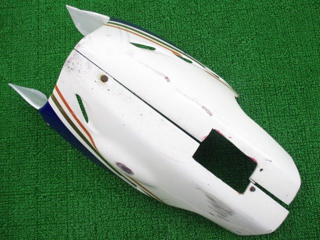 NSR250R アンダーカウル ロスマンズ 社外 中古 バイク 部品 1988年式外し MC18-1102*** 機能的問題なし そのままでも使える 修復素材に_アンダーカウル