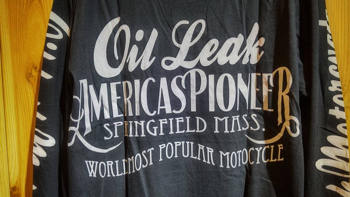 オイルリーク（Oil Leak）・Lサイズ・バイカー系ロングＴシャツ・新品・入荷・黒・激安超特価・①_画像4