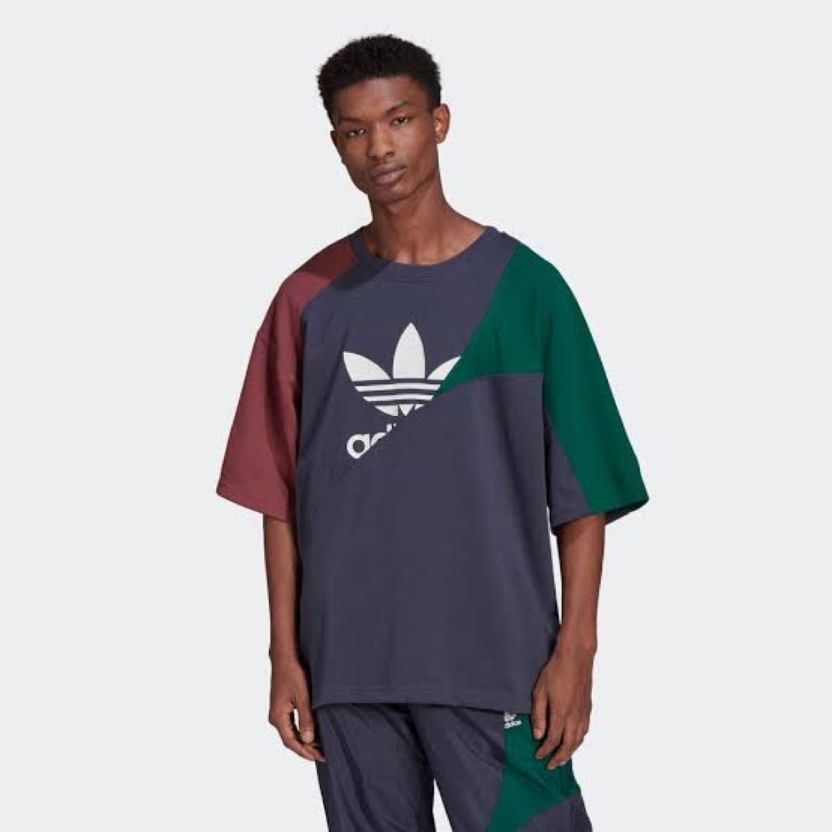 アディダス　アディカラー カラーブロックTシャツ adidas Tシャツ