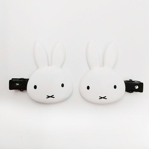 送料込 ミッフィー ダイカット 前髪クリップ (とんがりお耳）16275 miffy ヘアクリップ クリップ メイク グッズ かわいい キャラクター_画像2