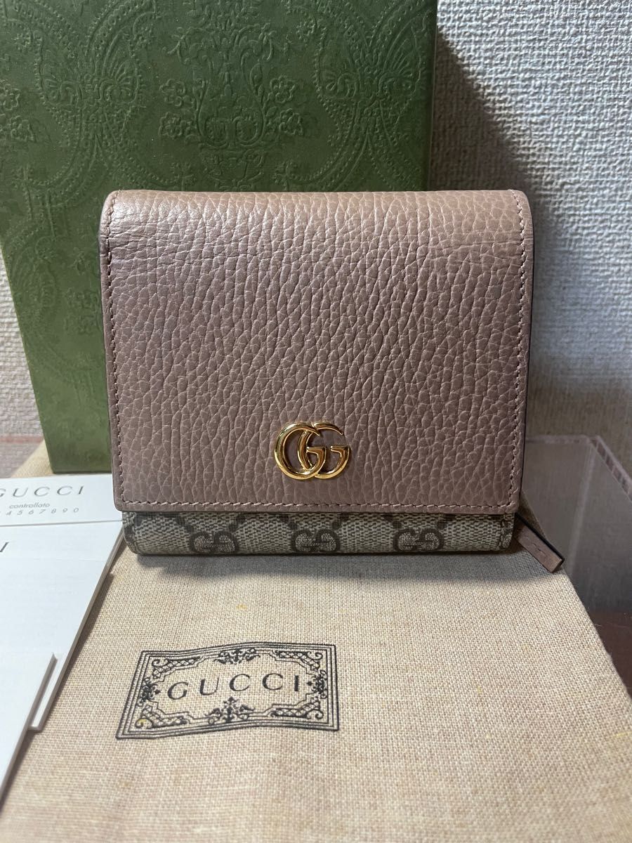 GUCCI 財布 二つ折 レディース|Yahoo!フリマ(旧PayPayフリマ) GUCCI 財布 二つ折 レディース|Yahoo!フリマ(旧PayPayフリマ)