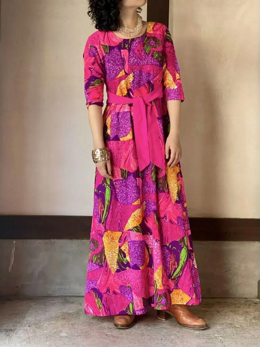 定期入れの 70s abstract dress〈sd230632〉 flare pattern Mサイズ 定期入れの 70s abstract dress〈sd230632〉 flare pattern Mサイズ