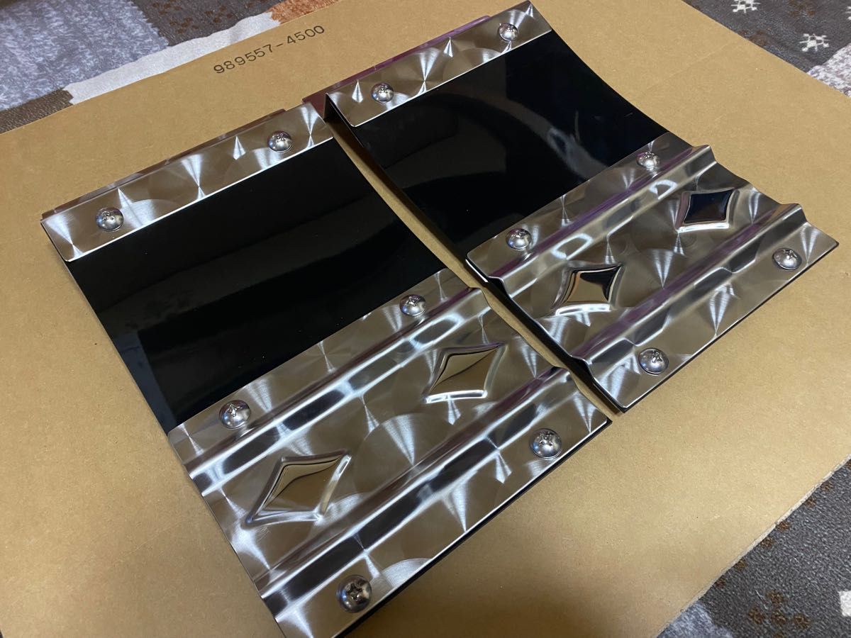軽トラック軽トラ 泥除け デコトラ ウロコ黒160×300 ハイゼット キャリー 軽トラック軽トラ 泥除け ウロコ 黒 デコトラ ハイゼット
