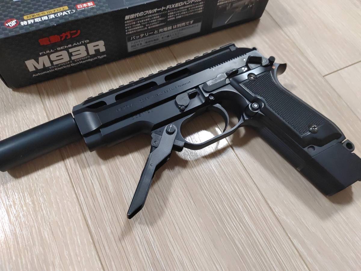 マルイ M93R 高初速 リポバッテリー充電器付 内外装カスタム マルイ M93R 高初速 リポバッテリー充電器付 内外装カスタム