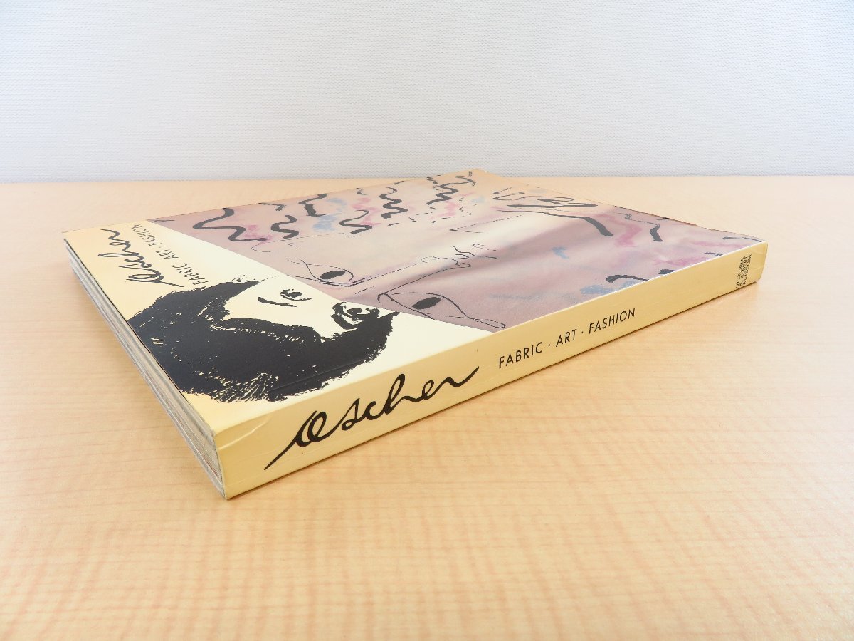 Ascher: Fabric, Art, Fashion』1987年V&A美術館刊 アスカー夫妻テキスタイルデザイン作品集 英国ファッションデザイン ダイアナ妃 - その他 Ascher: Fabric, Art, Fashion』1987年V&A美術館刊 アスカー夫妻テキスタイルデザイン作品集 英国ファッションデザイン ダイアナ妃 - その他