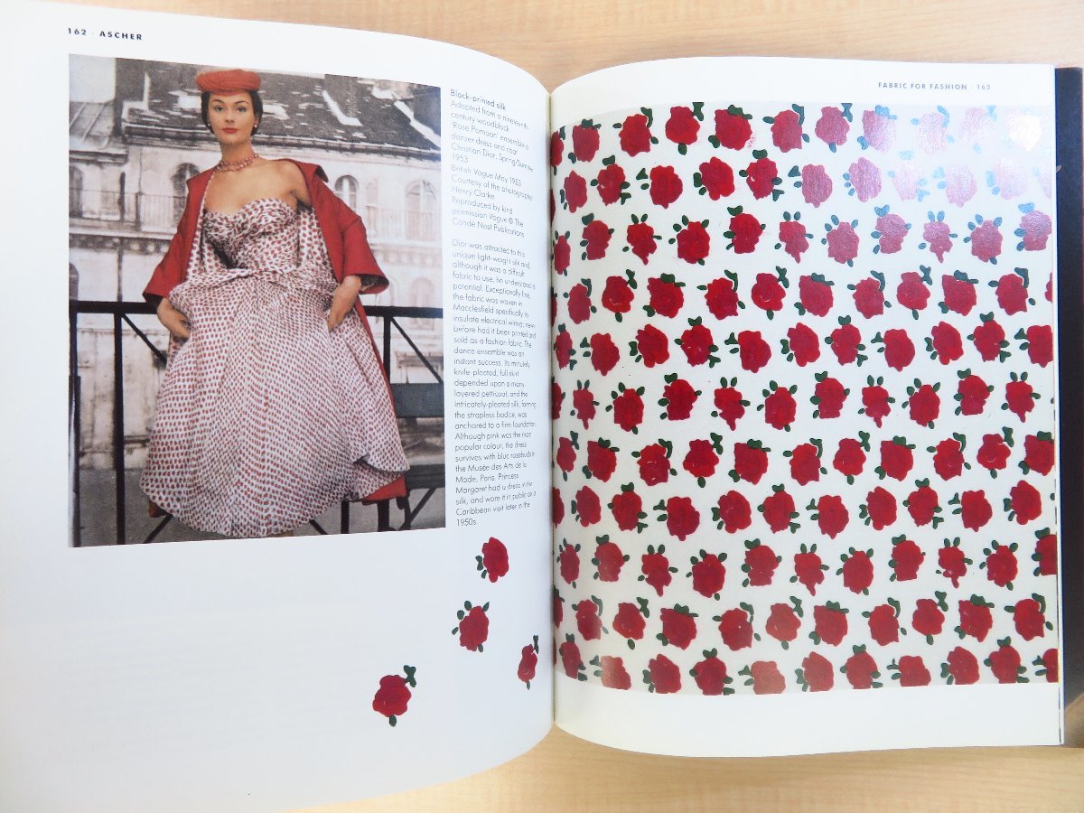 Ascher: Fabric, Art, Fashion』1987年V&A美術館刊 アスカー夫妻テキスタイルデザイン作品集 英国ファッションデザイン ダイアナ妃 - その他 Ascher: Fabric, Art, Fashion』1987年V&A美術館刊 アスカー夫妻テキスタイルデザイン作品集 英国ファッションデザイン ダイアナ妃 - その他