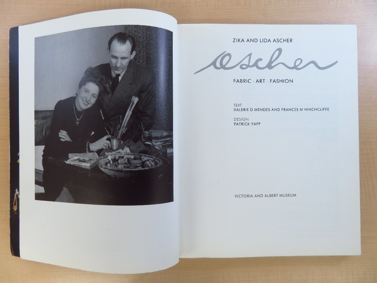Ascher: Fabric, Art, Fashion』1987年V&A美術館刊 アスカー夫妻テキスタイルデザイン作品集 英国ファッションデザイン ダイアナ妃 - その他 Ascher: Fabric, Art, Fashion』1987年V&A美術館刊 アスカー夫妻テキスタイルデザイン作品集 英国ファッションデザイン ダイアナ妃 - その他