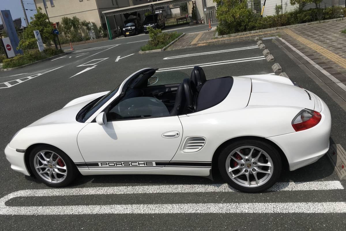  prompt decision selling out * mania . popular 5 speed manual! in addition, popular white Boxster 2.7 Ritter! in addition, hardtop attaching!