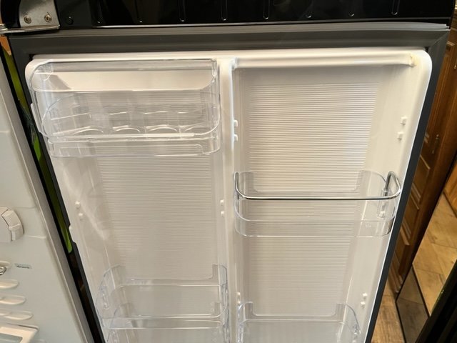 希少高年式 SMEG/スメッグ 中古美品 イタリア FAB28U 268L 1ドア冷凍冷蔵庫 2018年製 定価55万_画像6