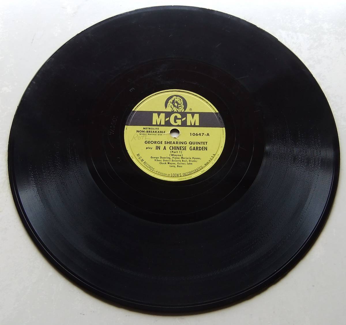 * GEORGE SHEARING Quintet / In A Chinese Garden ( Part 1 ) ( Part 2 ) * MGM 10647 (78rpm SP) *