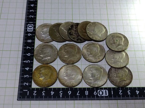 アメリカ ケネディハーフダラー ５０セント銀貨 １５枚組 未洗い