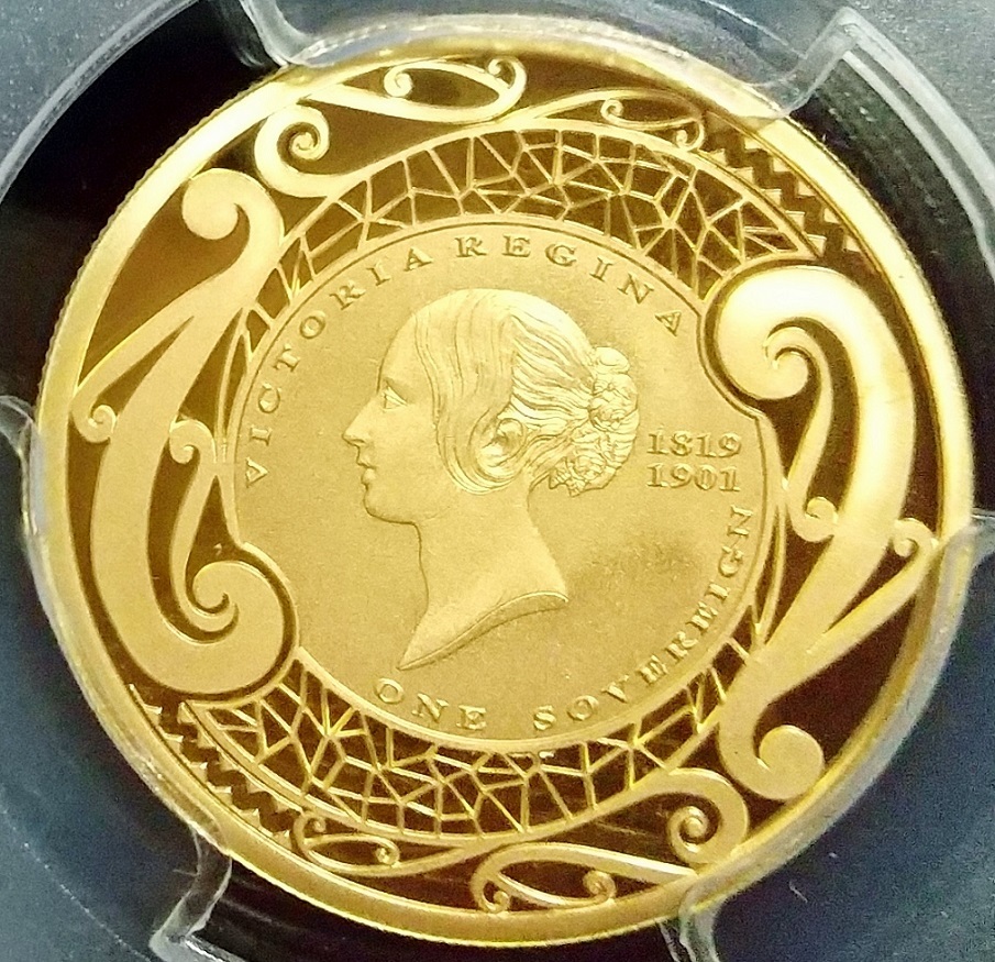 世界5枚 2019年 ニュージーランド ビクトリア女王 誕生200周年 ソブリン 2ドル プルーフ金貨 PCGS PR70 DCAM イギリス ヴィクトリア_画像2