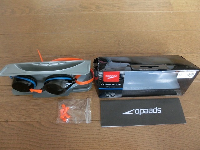 未使用品speedo ゴーグルVengeance ゴールドウインSE01911 ブルー