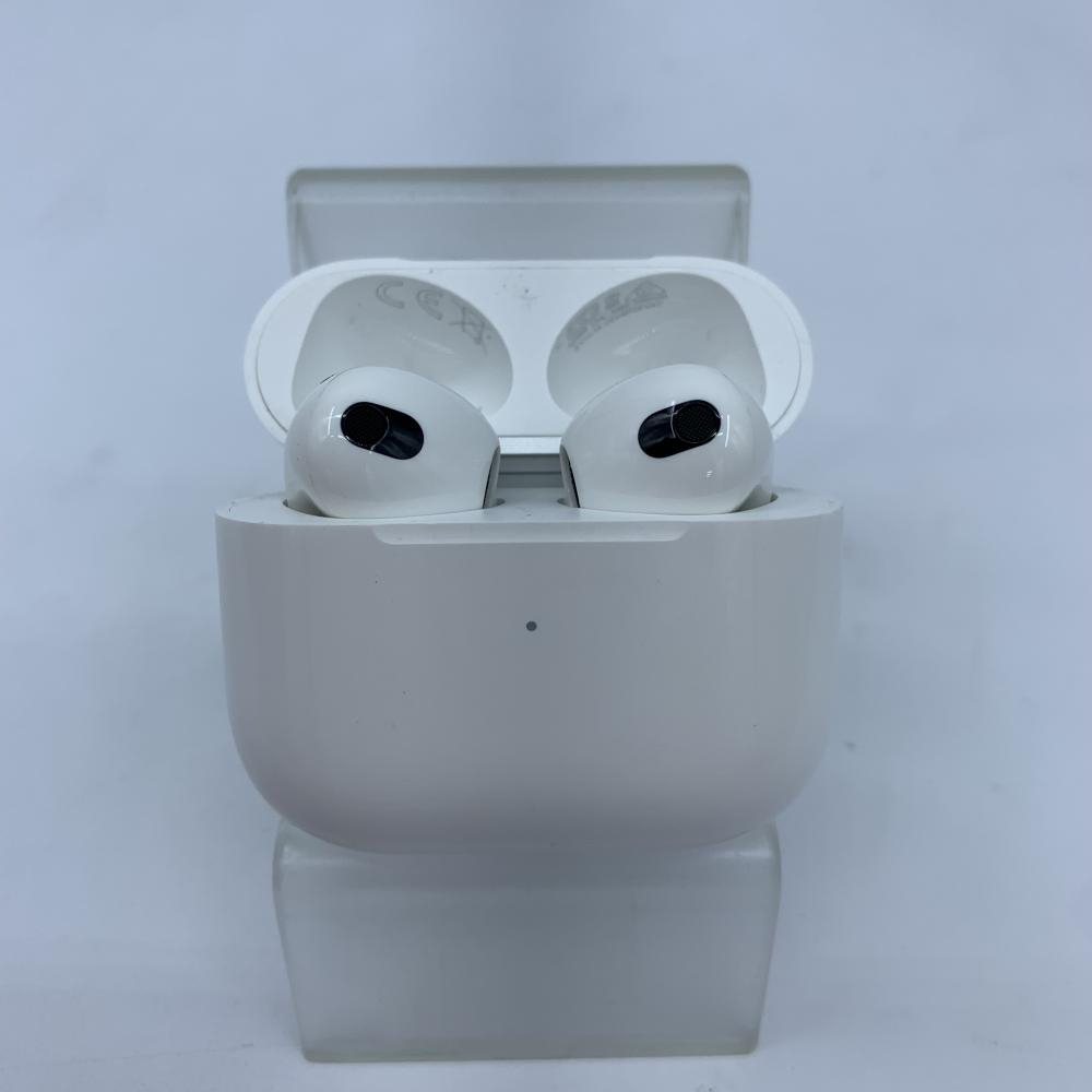 今季一番 AirPods 【中古】Apple 第3世代 アップル[240019421642] 2021