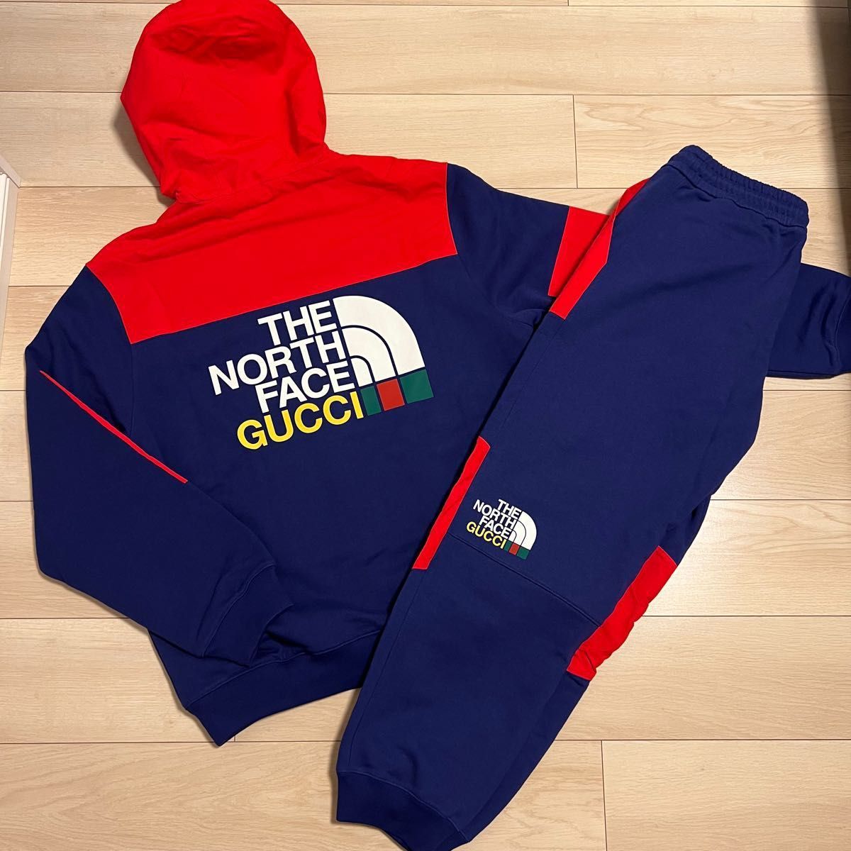 GUCCI THE NORTH FACE グッチ ノースフェイス セットアップ 上下 GUCCI THE NORTH FACE グッチ ノースフェイス セットアップ 上下