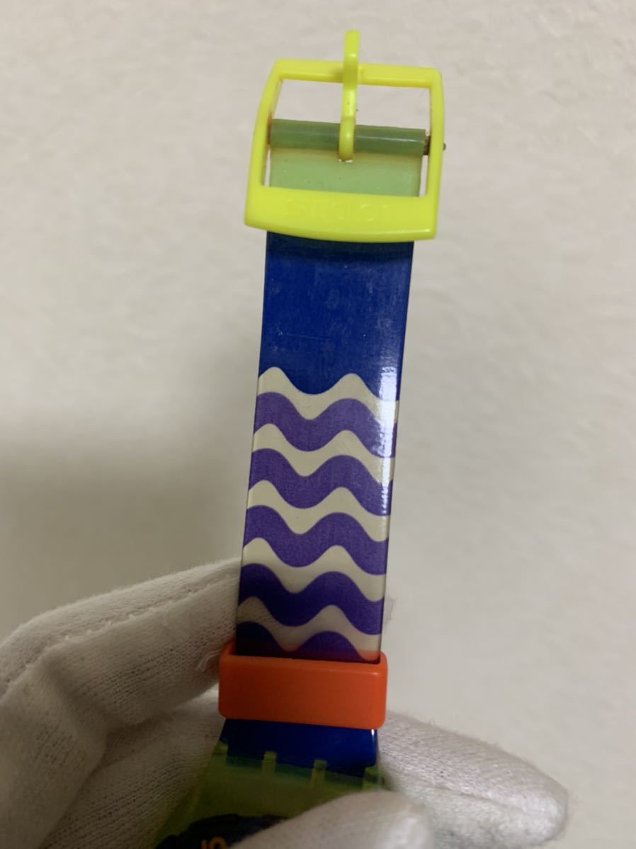 部品取り用/SWATCH SCUBA 200スウォッチ スキューバ ウォッチ/腕時計/動作不動/レトロ/金属錆/ベルト難/紙箱文字書き欠損等/ジャンク_画像3