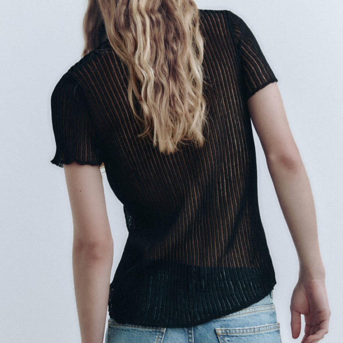 新品 ZARA ショートスリーブリブトップス ブラック Mサイズ 新品 ZARA ショートスリーブリブトップス ブラック Mサイズ