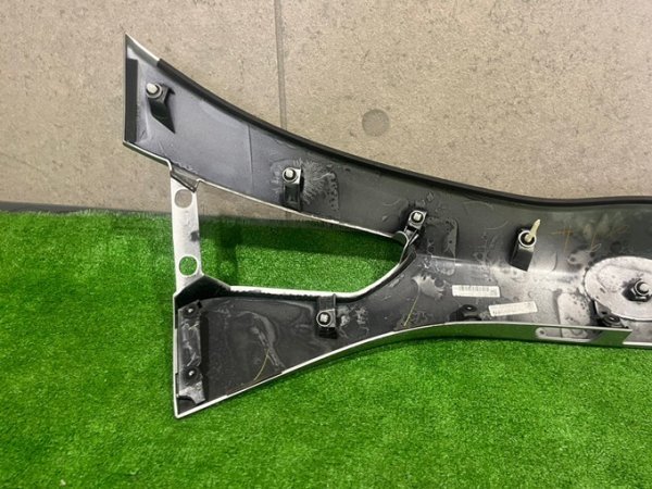 TOYOTA　トヨタ　ヴィッツ　NSP130　バックドアガーニッシュ　　76801-52530　　76811-52460　　　＜中古品＞_画像8