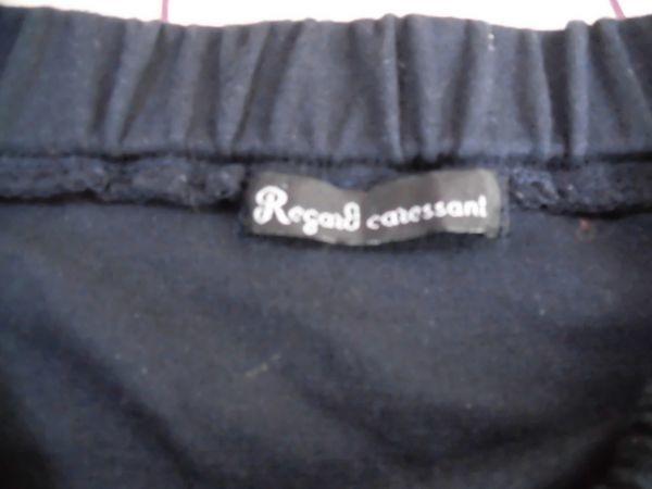 ei-2063　■　regard caressant ■ レディース　ジャケット　　サイズM　長袖　紺　短丈のジャケット_画像2