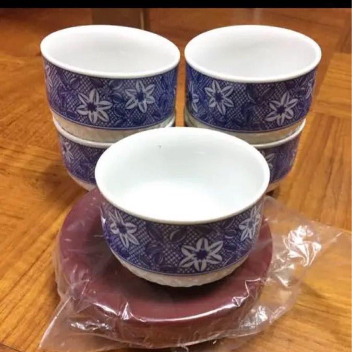 値下げ　新品未使用 湯のみ 陶器 コップ 5点セット 花柄 コースター付き 破格 煎茶道具 和食器