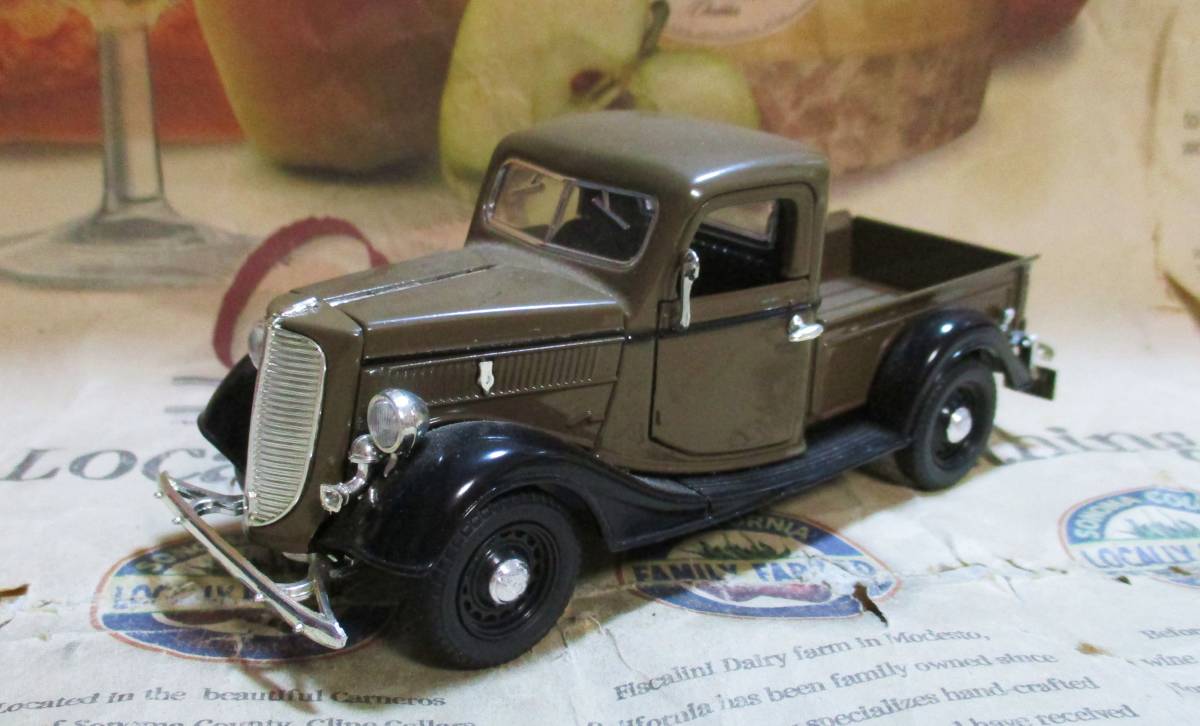 ★レア絶版*NMMM*1/32*1937 Ford Pick-Up ブラウングレー*トラック≠フランクリンミント