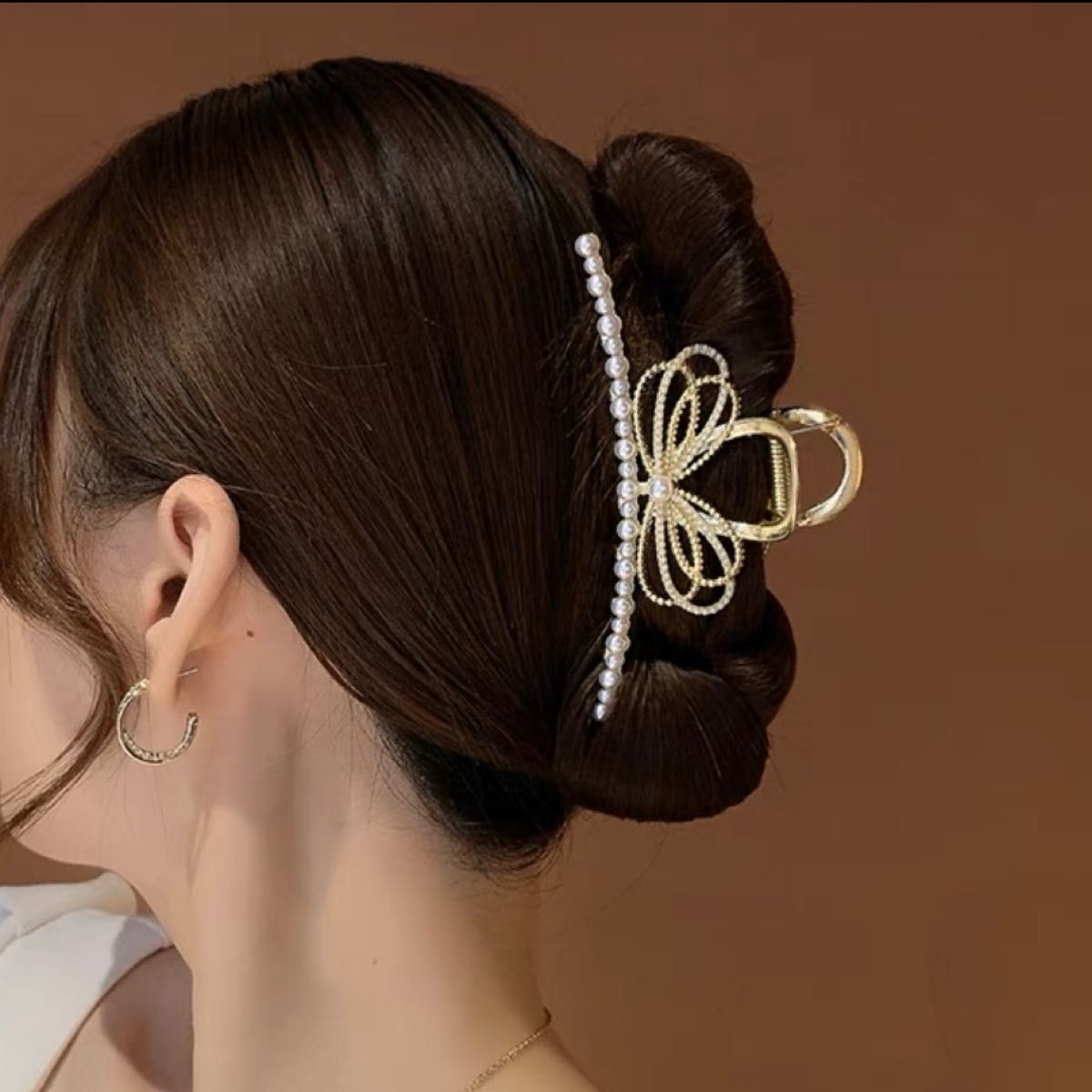 ヘアクリップ 髪飾り 韓国ヘアアクセサリー バンスクリップ パール リボン 高級 人気 可愛い 最新 オシャレ 金属 ゴールド