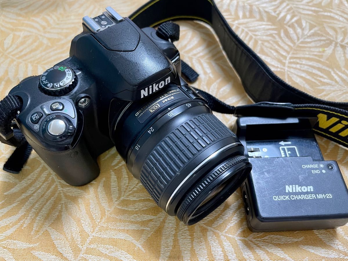 Nikon D40 BLACK ニコン　D-40 カメラ　18-55mm