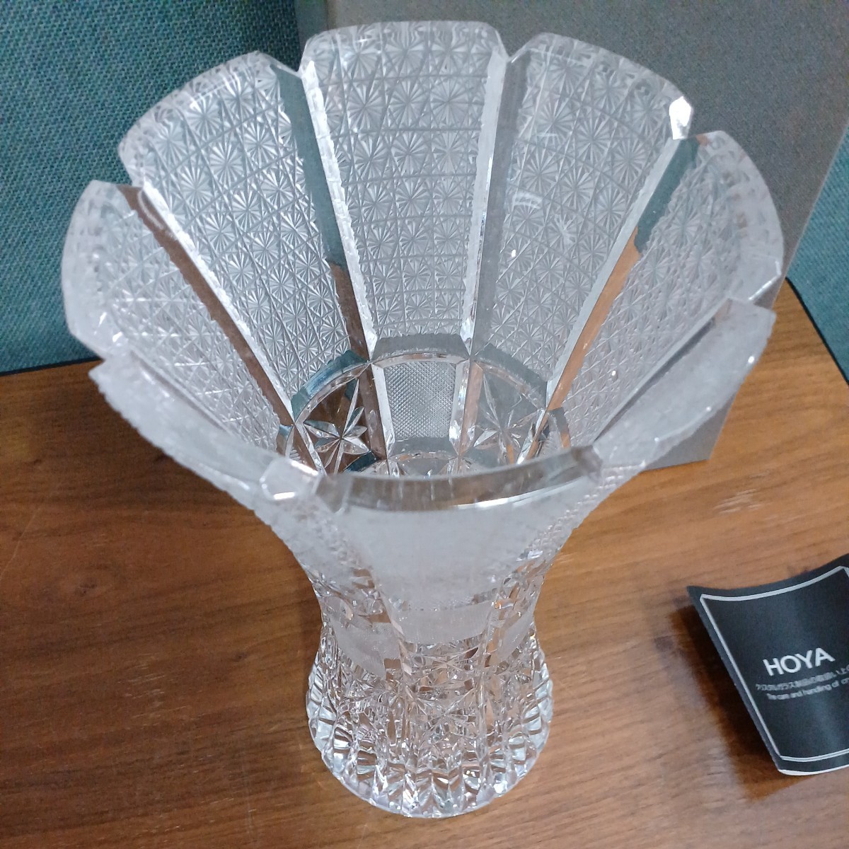 HOYA CRYSTAL クリスタルガラス フラワーベース CFS423D ポーランド製 保谷ガラス 花瓶 花器 花入れ インテリア 置物 未使用 長期保管品の画像4