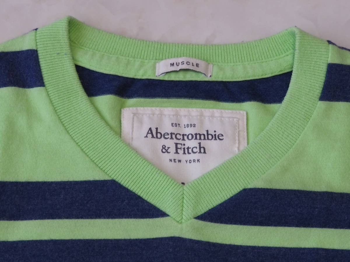 ☆送料無料☆ Abercrombie＆Fitch アバクロンビー&フィッチ アバクロ 古着 半袖 ボーダー ムースロゴ Vネック Tシャツ メンズ M グリーン_画像3