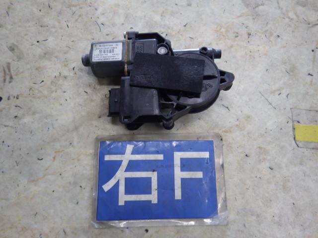 【KBT】プジョー 308 ABA-T75F02 右フロント　ドアレギュレーターモーター EWP 　 J_画像1