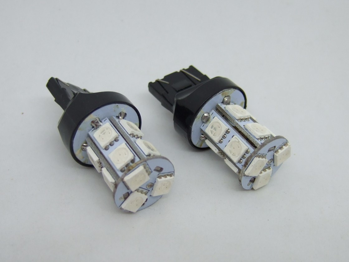 ＜LEDT20W05R-002＞２個セット T20 13SMD LED ブレーキ・テールライト＜赤色＞S25 ダブル球（12V 21／5W） 、小型車用_画像1