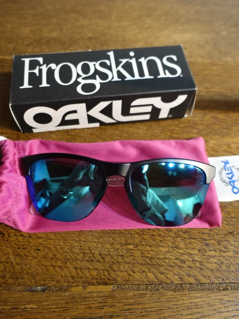 最安値挑戦】 OAKLEY オークリー Frogskins 9374-0263 サングラス 正規