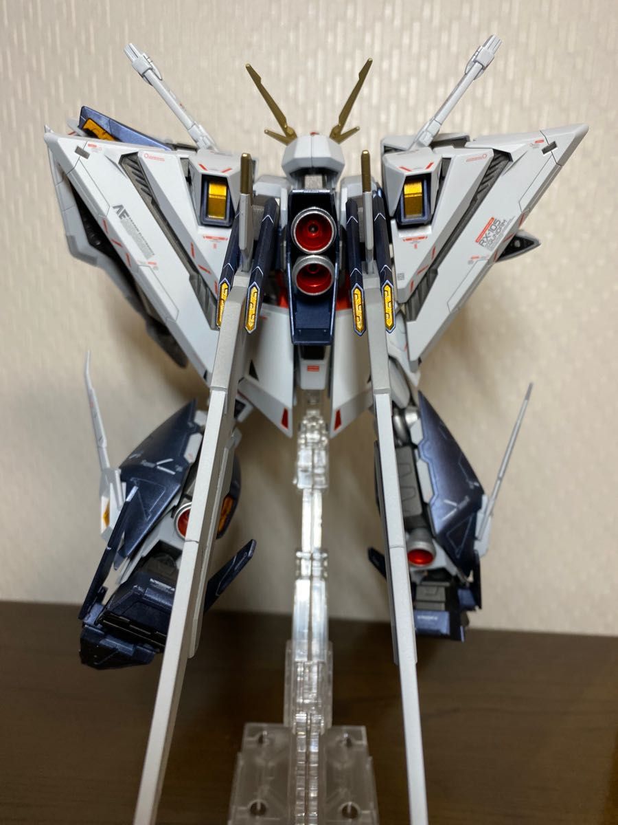 HG クスィーガンダム VS ペーネロペー ファンネルミサイル HG クスィーガンダム VS ペーネロペー ファンネルミサイル
