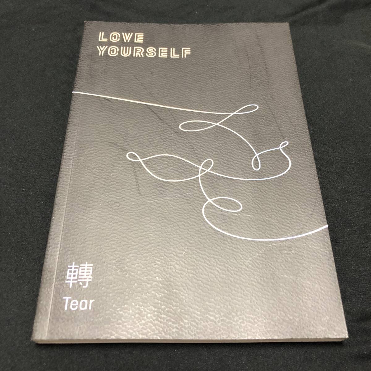 BTS Love Yourself 承 'Her' Lバージョン BTS Love Yourself 轉 'Tear' Oバージョン 写真集★2冊セットの画像2