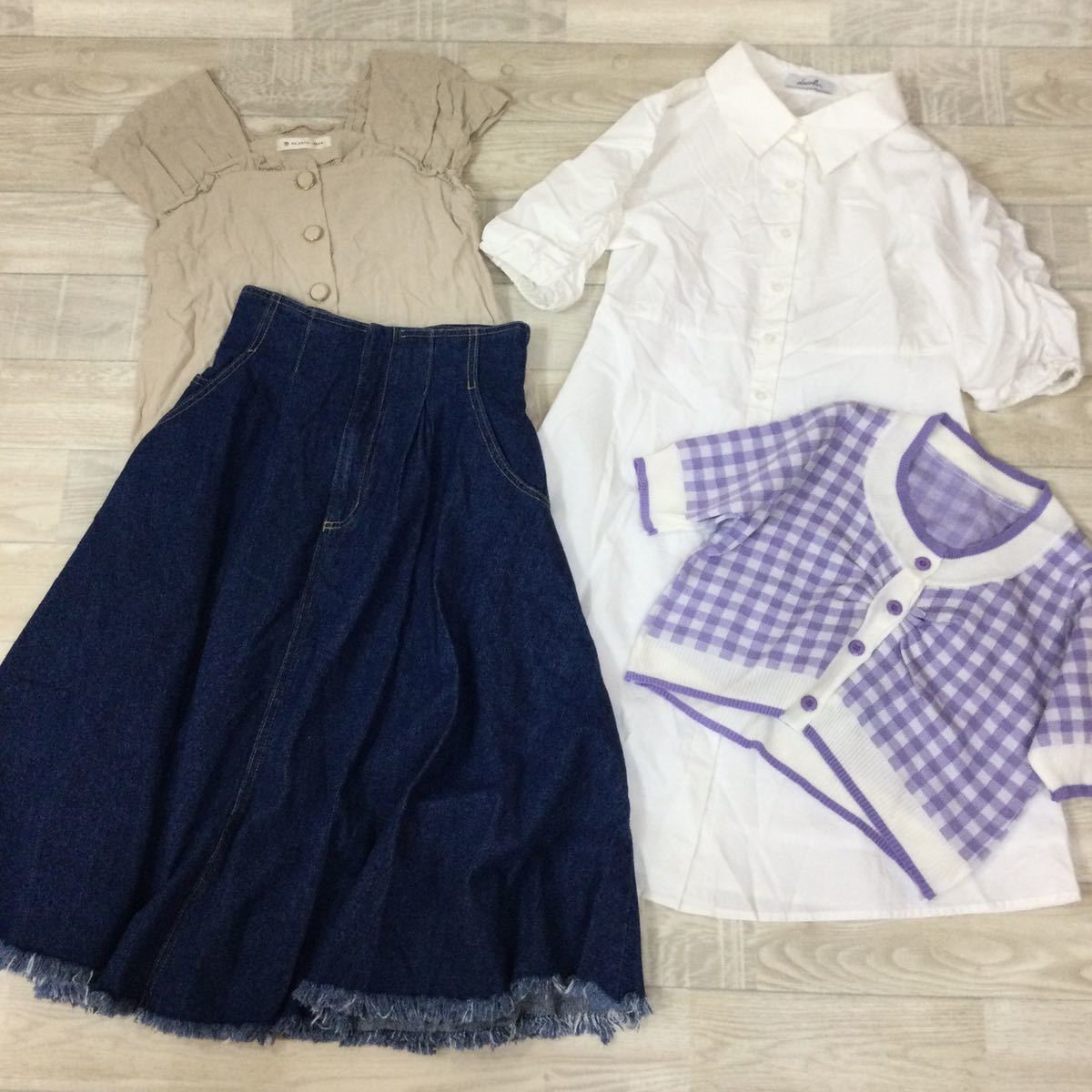 A1205 ガーリー系 dazzlin MAJESTICLEGON titty&Co. JILLSTUART tocco closet Ehyphen 他 レディース 18点 まとめ売り 古着 業販_画像1