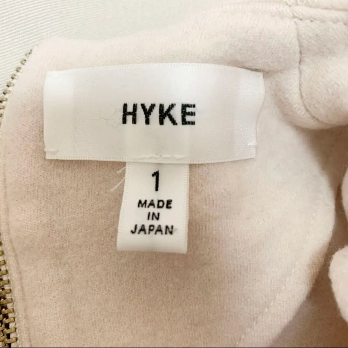 【美品】HYKE ウールワンピース サイズ0 オフホワイト ドロップショルダー
