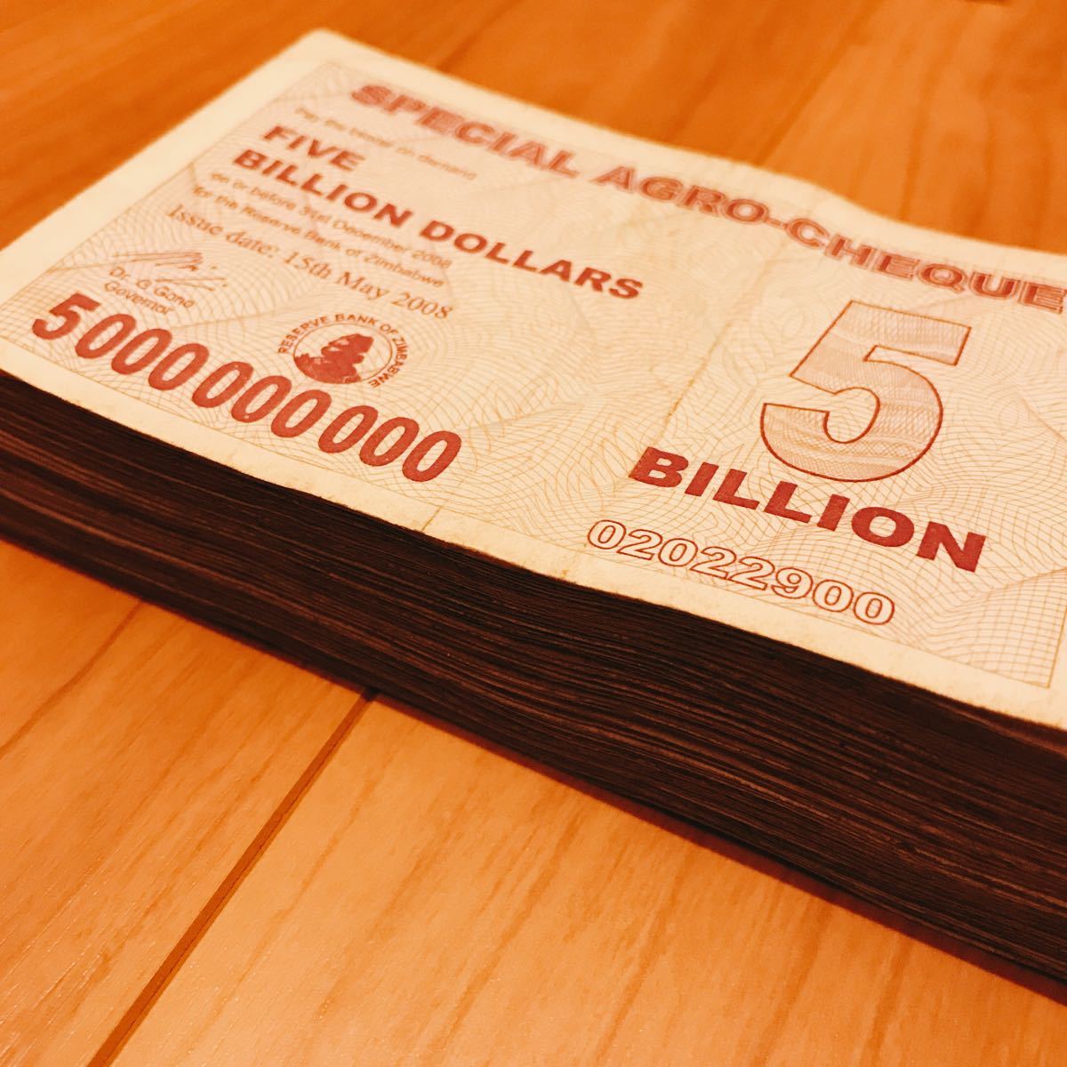 ジンバブエドル ジンバブエ紙幣 5ビリオン 100枚セット 札束 50億ドル-
