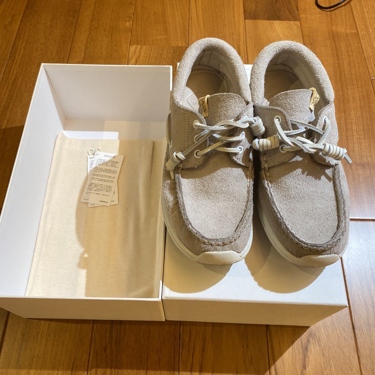 visvim HOCKNEY-FOLK GREY M9.5 23SS 購入時価格 136,400円（税込）